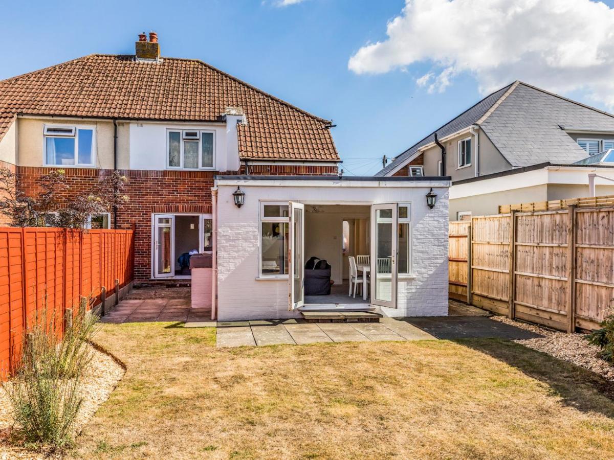 Pass The Keys Lovely Ground Floor Flat With Large Garden *
