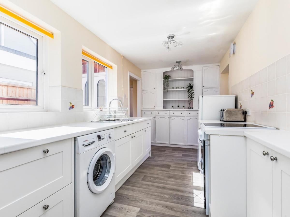 Pass The Keys Lovely Ground Floor Flat With Large Garden Appartement *